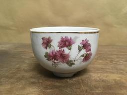 WH23890【四十八號老倉庫】二手 早期 台灣 布燈罩 鐵柄 鐵座 按鈕開關 桌燈 夜燈 高21.5cm【懷舊收藏拍片 歷史價格詳細信息