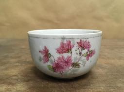 WH23166【四十八號老倉庫】二手 早期 台灣 圓珍珠 牛奶玻璃 燈罩 吊燈【懷舊收藏拍片道具】 歷史價格詳細信息