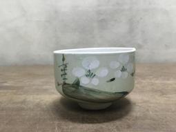 WH17740【四十八號老倉庫】全新 早期 台灣 手繪 梅花 杯 茶杯 縮釉 變形杯 220cc 1杯價【懷舊收藏拍片道 歷史價格詳細信息