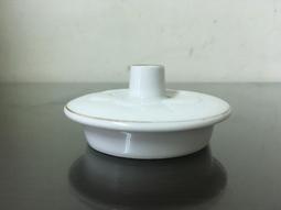 WH24992【四十八號老倉庫】全新 早期 台灣 銀邊 素色 茶壺 壺蓋 7.4/5.9cm 1蓋價【懷舊收藏拍片道具】 歷史價格詳細信息