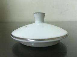 WH25054【四十八號老倉庫】全新 早期 台灣 素白 茶壺 壺蓋 5.2/4cm 1蓋價【懷舊收藏拍片道具】 歷史價格詳細信息