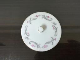 早期臺灣：藤面摺疊椅 × 5張（台中和盛傢俱、鳳凰牌、金屬折疊椅、北歐風格、老椅傢俱） 歷史價格詳細信息