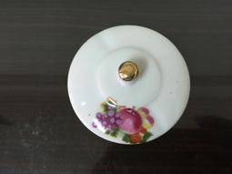 WH25490【四十八號老倉庫】全新 早期 台灣 金邊 素色 小 茶壺 壺蓋 3.6/2.8 cm【懷舊收藏擺飾道具】 歷史價格詳細信息