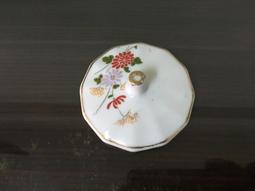 WH25490【四十八號老倉庫】全新 早期 台灣 金邊 素色 小 茶壺 壺蓋 3.6/2.8 cm【懷舊收藏擺飾道具】 歷史價格詳細信息