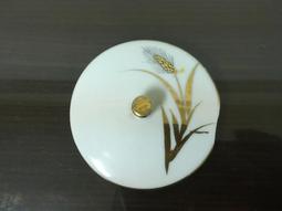 WH25415【四十八號老倉庫】全新 早期 台灣 金邊 玫瑰花 茶杯杯蓋 7/6.2 cm【懷舊收藏擺飾道具】 歷史價格詳細信息