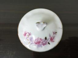 WH28484【四十八號老倉庫】二手 早期 花朵玻璃燈罩 鐵柄 鐵座 壁燈 高25cm 1盞價【懷舊收藏拍片道具】 歷史價格詳細信息