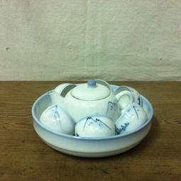 WH6581【四十八號老倉庫】全新 早期 台灣 手繪 紅梅花 花器 花盆 寬24cm【懷舊擺飾拍片道具】 歷史價格詳細信息