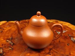 ～壺風茶道~23162《宜興紫砂 朱泥 宮燈壺》約200cc 宜興紫砂壺、紫砂、普洱茶、茶壺 歷史價格詳細信息