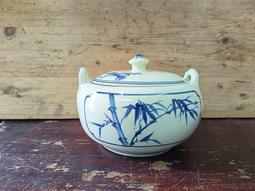 庄腳柑仔店~早期金門陶瓷起家雞陶瓷~尺寸:底19.5*14*高31公分 歷史價格詳細信息