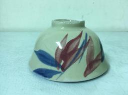 WH27831【四十八號老倉庫】全新 早期 台灣 淡藍釉 手繪 胭脂紅 花 碗 淺寬碗 16.5cm 1碗價 完整 歷史價格詳細信息