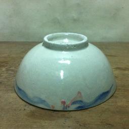 WH4467【四十八號老倉庫】全新 早期 台灣 手繪 胭脂紅 花 碗 淺碗 小盤子 14.6cm 1碗價【懷舊收藏擺飾道 歷史價格詳細信息