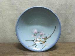 WH17496【四十八號老倉庫】全新 早期 台灣 淡藍釉 手繪 胭脂紅 花 碗 麵碗 湯碗 17.8cm 有瑕 1碗價 歷史價格詳細信息