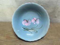 WH17478【四十八號老倉庫】全新 早期 台灣 藍釉 手繪 胭脂紅 花 碗 麵碗 湯碗 16.7cm 1碗價【懷舊收藏 歷史價格詳細信息