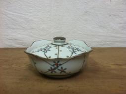 WH25169【四十八號老倉庫】全新 早期 台灣 大同 梅花 茶壺 壺蓋 6.7/5.2cm 1蓋價【懷舊收藏拍片道具】 歷史價格詳細信息