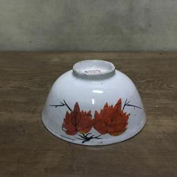 WH12771【四十八號老倉庫】全新 早期 台灣 協明 手繪 蓋印 楓葉 碗 飯碗 11cm 1碗價【懷舊收藏拍片道具】 價格比較,價格查詢,歷史價格詳細信息
