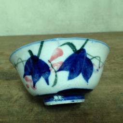 WH17704【四十八號老倉庫】全新 早期 台灣 大同 灰字 四色花 三件式 茶碗的盤 10.6cm 1盤價【懷舊收藏拍 歷史價格詳細信息