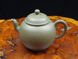 ～壺風茶道~24138《宜興紫砂 豆青砂 薄胎斗笠壺》約250cc 宜興紫砂壺、紫砂、普洱茶、茶壺 歷史價格詳細信息