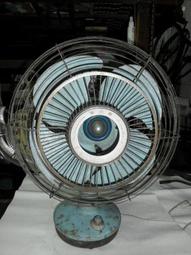 早期電風扇(5)~金龍牌~桌上型~10吋~鐵+塑料製~功能正常~懷舊.擺飾.道具 歷史價格詳細信息