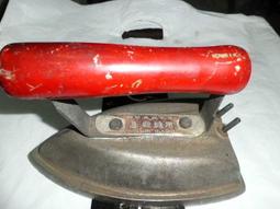 早期熨斗(5)~電熨斗~木柄~含電源線~功能正常~懷舊.擺飾.道具 歷史價格詳細信息