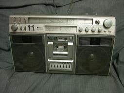 早期收錄音機(2)~台製~大同~手提式~可聽收音機~MODEL NO. TCR-250~懷舊.擺飾.道具 歷史價格詳細信息