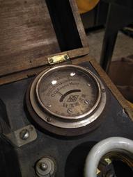 日治時代 古 星球 手提 燈 桌燈 . 雙關節 萬向旋轉 歷史價格詳細信息