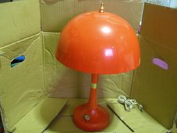 早期.台灣老鐵盒.*風濕快治丸.通血丸*.柑子店必備...(兩個一起). 歷史價格詳細信息