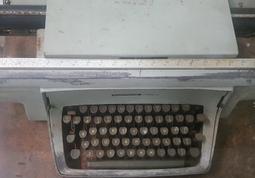 二手市面稀少復古大同CRV-2020電視收錄音機(電源接頭故障無法測試當收藏/裝飾品) 歷史價格詳細信息