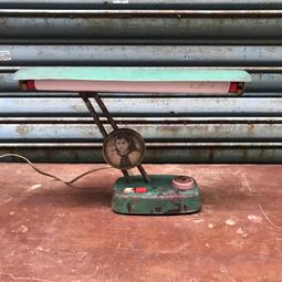 早期絕版雜誌《大人物~夜間統治台北的人》七成新 大人物雜誌社出版 有書釘,黃斑【CS超聖文化2讚】 歷史價格詳細信息