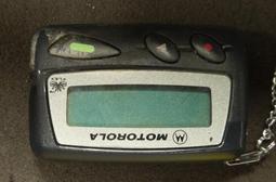 二手市面稀MOTOROLA 摩托羅拉 P43VMC(狀況如圖不知好壞 當收藏/裝飾品) 歷史價格詳細信息