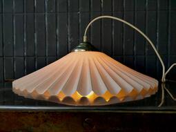 特殊 厚奶油玻璃 凸球燈 . 多圈 漸層 放射 特殊件 . 圓徑 40.5 厚度 14 . 台中 Under Objec 歷史價格詳細信息