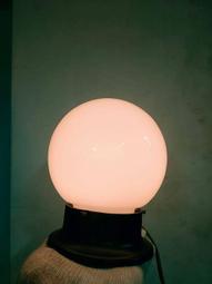 台中 Under Object 特殊 老歐洲 一體成型 吹製 奶油燈 . 徑 27-28 高24 線長90 有軌道頭 歷史價格詳細信息