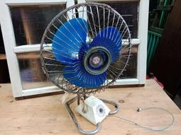 早期電風扇(5)~金龍牌~桌上型~10吋~鐵+塑料製~功能正常~懷舊.擺飾.道具 歷史價格詳細信息