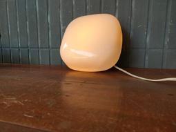 特殊 厚奶油玻璃 凸球燈 . 多圈 漸層 放射 特殊件 . 圓徑 40.5 厚度 14 . 台中 Under Objec 歷史價格詳細信息