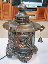 吊燈(9)~E27~250V 6A~不附燈泡~無吸頂盤~功能正常~早期日本燈座~裙襬造型玻璃燈罩 歷史價格詳細信息