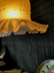 吊燈(15)~~裝飾燈~~鑄鐵~~鏤空~~雙門~~功能正常~~上透明漆~~懷舊.裝飾.吊飾 歷史價格詳細信息