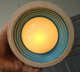 奶油玻璃 藍 植物 燈 銅支架 . 台中高農退休教師的珍藏 . 立體切割彩繪。擺在櫃內收藏。完美 歷史價格詳細信息