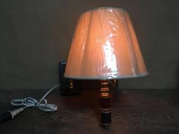 WH23421【四十八號老倉庫】二手 早期 台灣 紙燈罩 玻璃球柄 硬塑材座 微調 雙燈 桌燈 檯燈 高38cm 歷史價格詳細信息