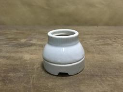 WH24080【四十八號老倉庫】全新 早期 台灣 陶瓷 + 電木 E27 燈座 1個價【懷舊收藏拍片道具】 歷史價格詳細信息