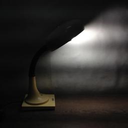 WH11473【四十八號老倉庫】二手 早期 台灣 銀色 鐵罩 蛇管 鐵座 桌燈 檯燈 高35cm 1盞價【懷舊收藏擺飾道 歷史價格詳細信息