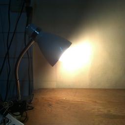 WH13183【四十八號老倉庫】二手 早期 台灣 布罩 鐵+木柄 鐵座 拉條 桌燈 檯燈 高51.2cm【懷舊收藏拍片道 歷史價格詳細信息