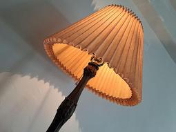 台中 Under Object 老燈 老歐洲 水晶玻璃 厚重 老桌燈 . 罩徑 29 總高 48 歷史價格詳細信息