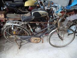 腳踏 美髮腳踏 踏腳 美髮鏡台專用腳踏座 美髮推車 美容推車/鏡台/鏡檯/美髮椅 教學鏡檯、教學桌 開店/教學請詢問 歷史價格詳細信息