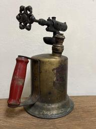 早期 銅燈 銅骨架 老銀行燈 . 拉繩開關 正常使用 . 燈罩完整 銅架漂亮 . 一處極小微嗑 不影響使用 歷史價格詳細信息