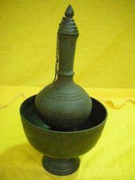 舊貨攤-古銅六柱   封底    四功能   古董鐘  高31.6cm 寬22cm厚11cm 重3.8公斤 (期待101跨年金馬獎) 歷史價格詳細信息