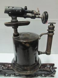 早期 銅燈 銅骨架 老銀行燈 . 拉繩開關 正常使用 . 燈罩完整 銅架漂亮 . 一處極小微嗑 不影響使用 歷史價格詳細信息