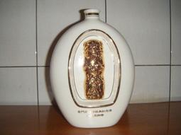 <3比8> (海軍第一造船廠) 早期正德彩瓷 (湯盤) 21*5 歷史價格詳細信息