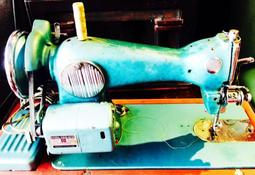 二手復古電子時鐘（上電有反應但按鍵故障無法設定當收藏/裝飾品 歷史價格詳細信息