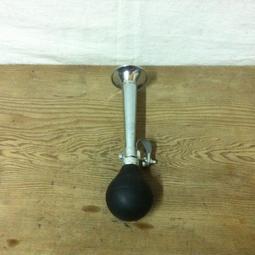 WH6758【四十八號老倉庫】全新 早期 台灣製 竹編紋 蓋印 歸鳥帆船山水人家碗 14.5cm 1碗價【懷舊擺飾拍片道 歷史價格詳細信息