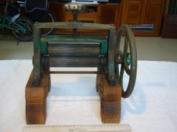 早期手搖磨刀器.磨石器.砂輪機~~木柄~~含木箱~~T.H~~懷舊.擺飾.道具 歷史價格詳細信息