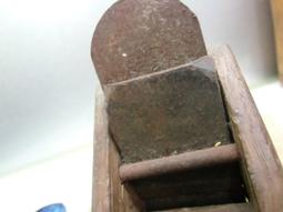 老木工具刀日本三四郎，(未磨)實品拍照，尺寸如圖！ 歷史價格詳細信息